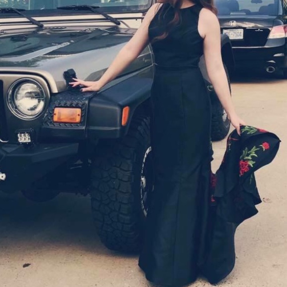 Sherri Hill size 4